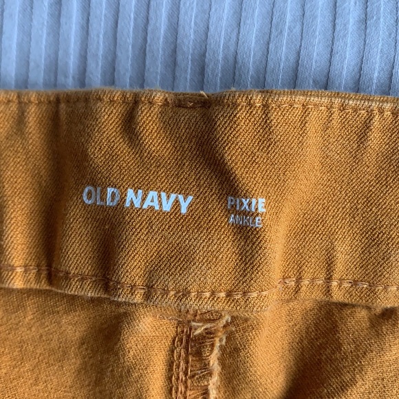 Capris - Picture 3 of 3